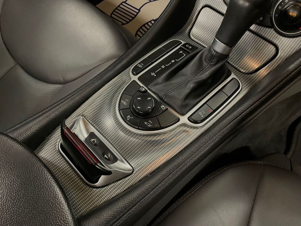 Used Mercedes-Benz SL 2004 for sale - 76617571: Photo 43