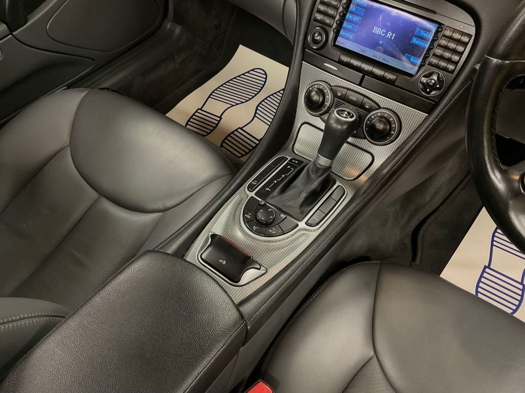 Used Mercedes-Benz SL 2004 for sale - 76617571: Photo 44