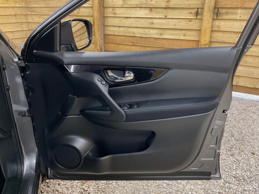 Used Nissan Qashqai 2015 for sale - 76235783: Photo 10