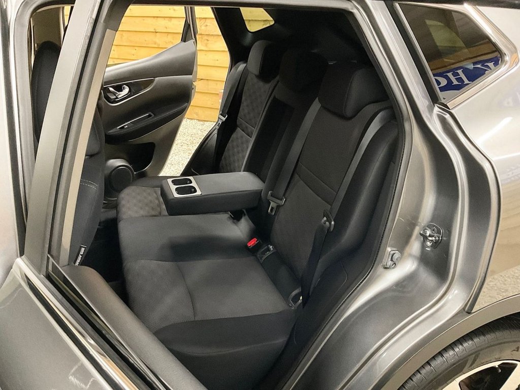 Used Nissan Qashqai 2015 for sale - 76235783: Photo 23