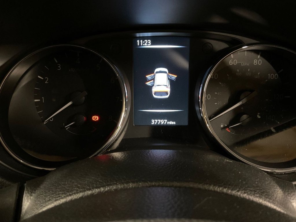 Used Nissan Qashqai 2015 for sale - 76235783: Photo 32