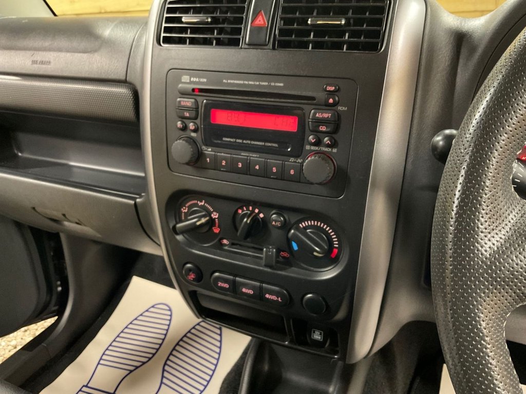 Used Suzuki Jimny 2013 for sale - 77507799: Photo 34