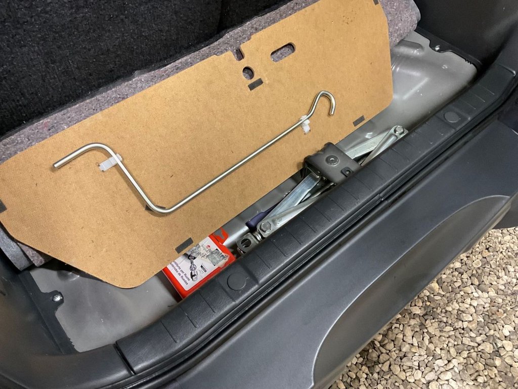 Used Suzuki Jimny 2013 for sale - 77507799: Photo 38