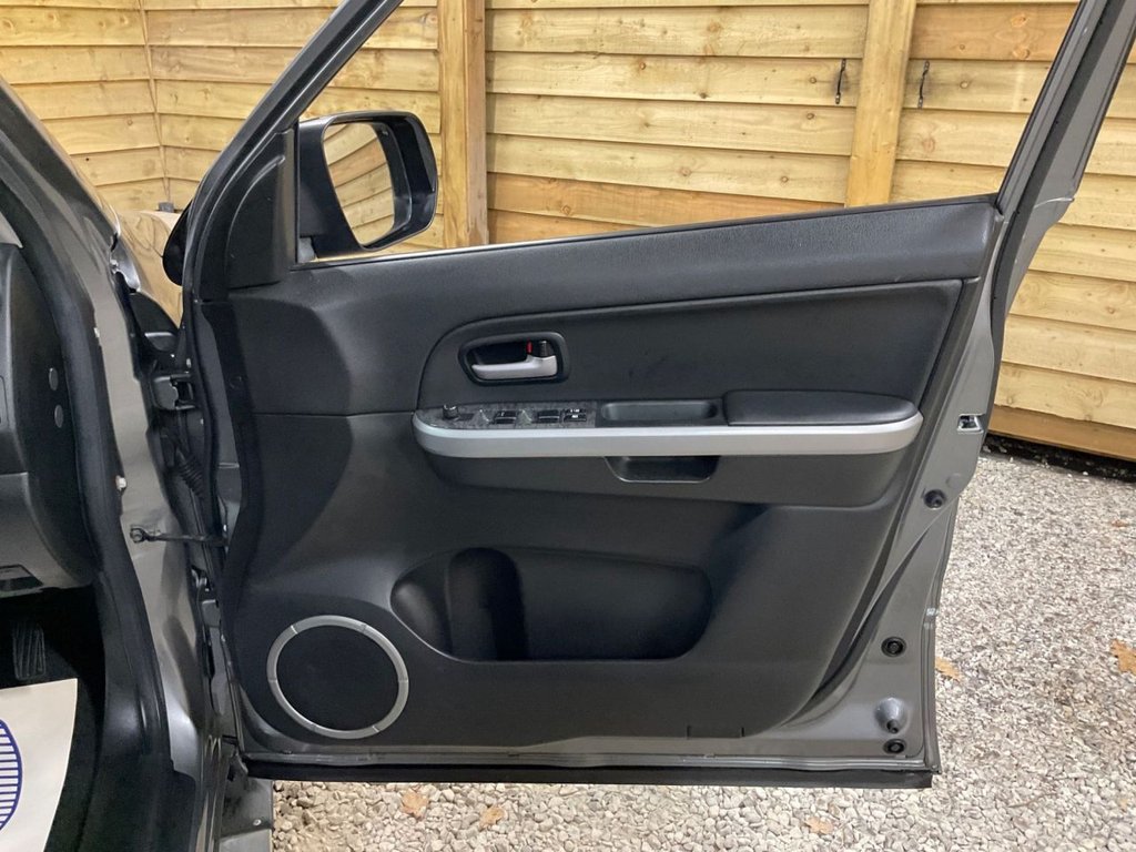 Used Suzuki Grand Vitara 2010 for sale - 76797914: Photo 10