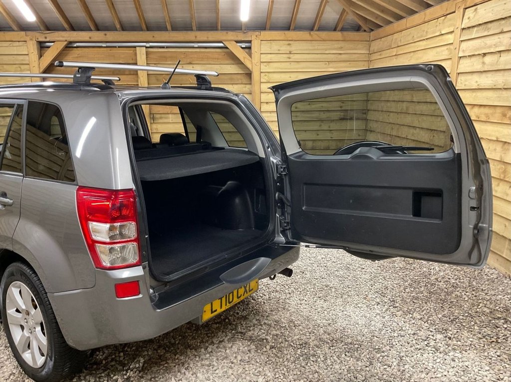 Used Suzuki Grand Vitara 2010 for sale - 76797914: Photo 40