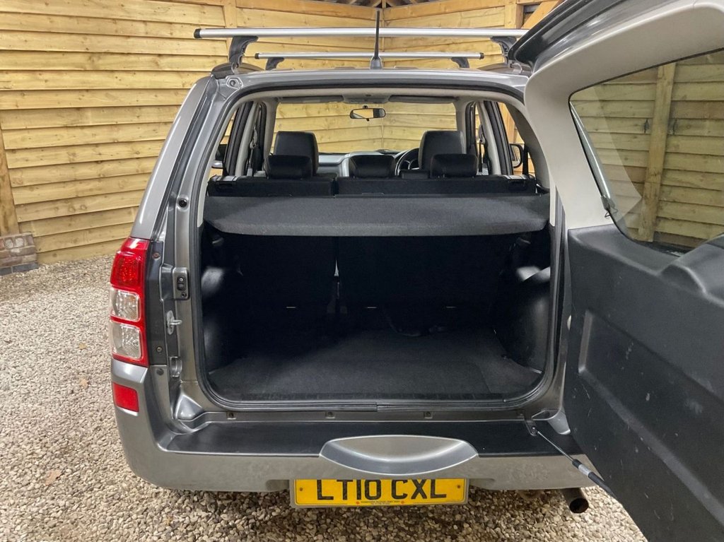 Used Suzuki Grand Vitara 2010 for sale - 76797914: Photo 41