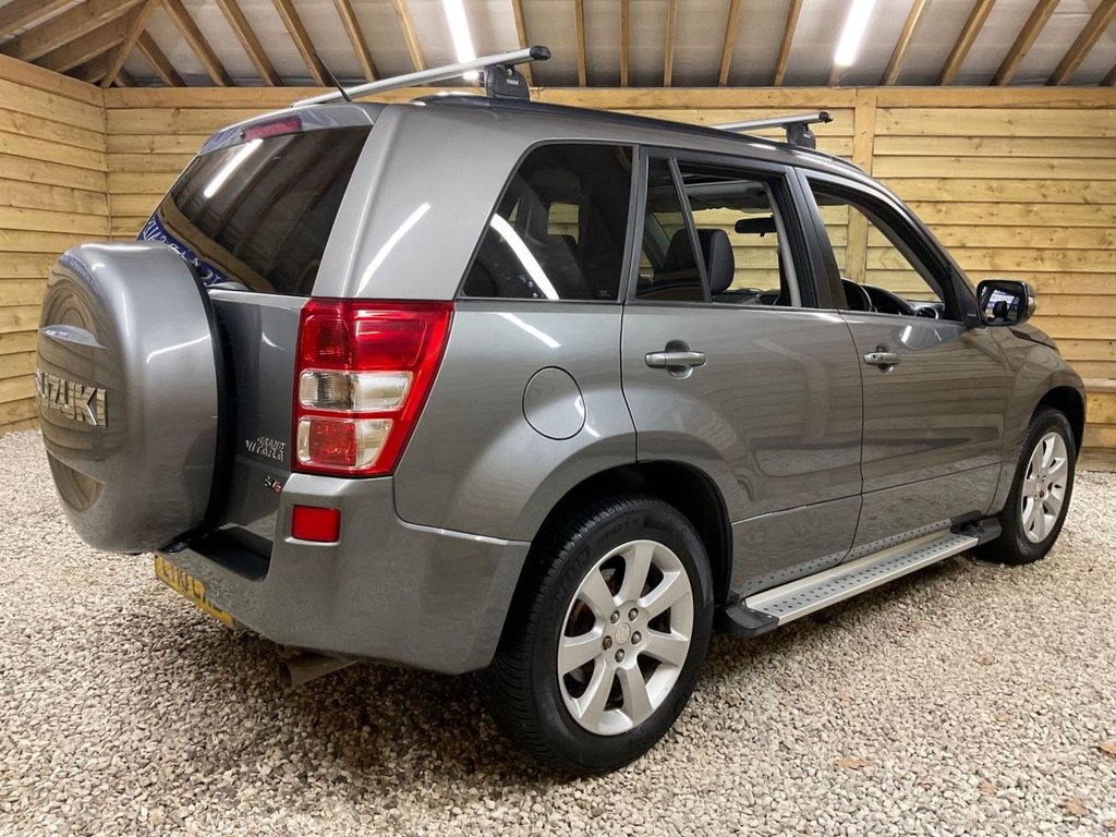 Used Suzuki Grand Vitara 2010 for sale - 76797914: Photo 8