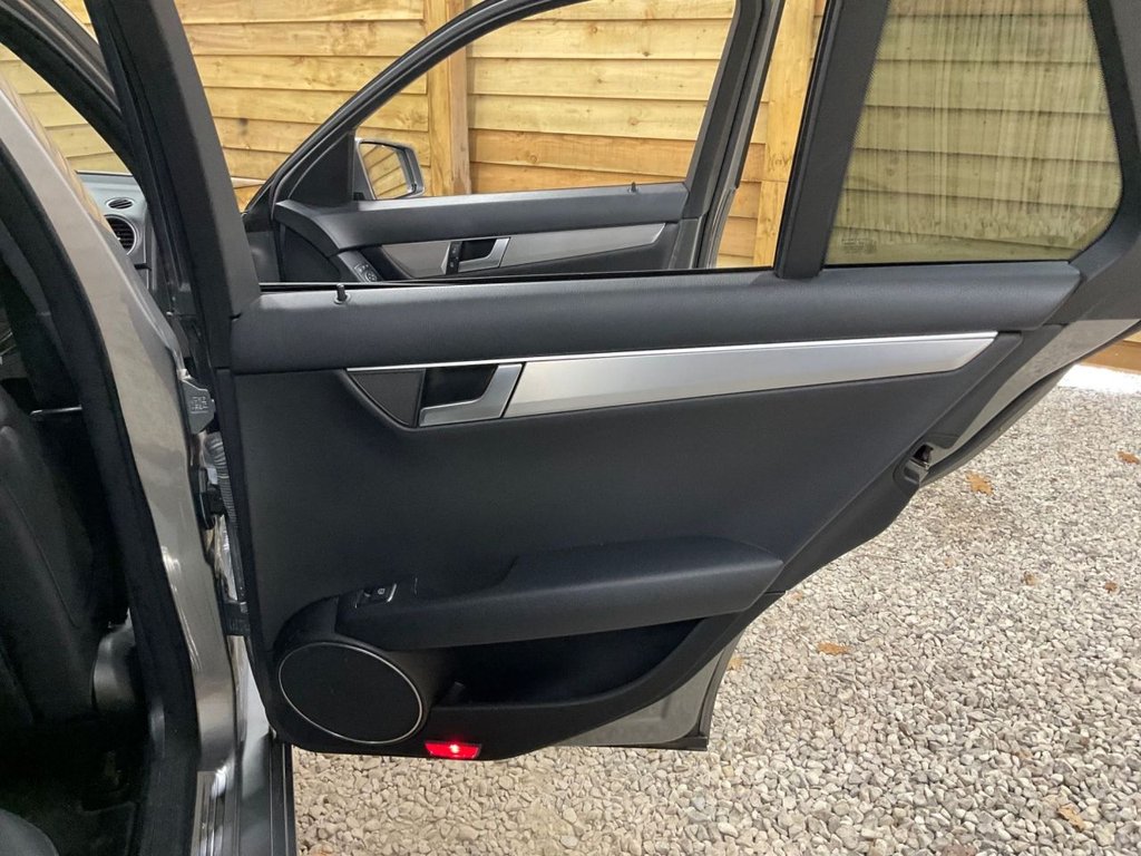 Used Mercedes-Benz C Class 2012 for sale - 76783995: Photo 18