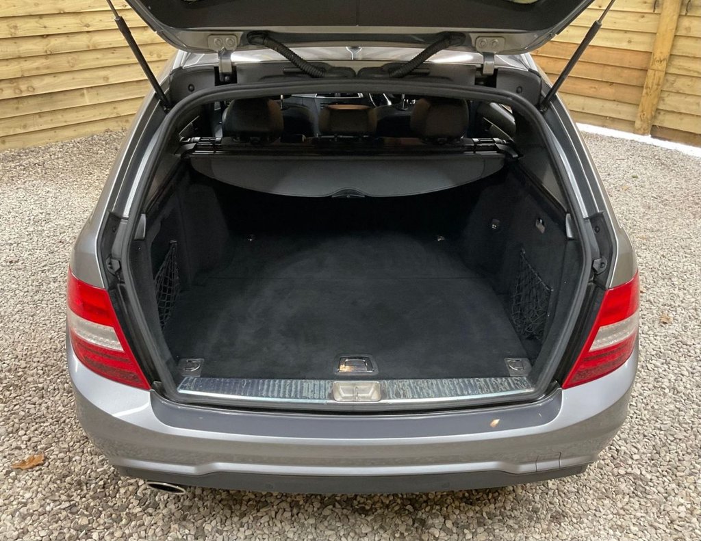 Used Mercedes-Benz C Class 2012 for sale - 76783995: Photo 48