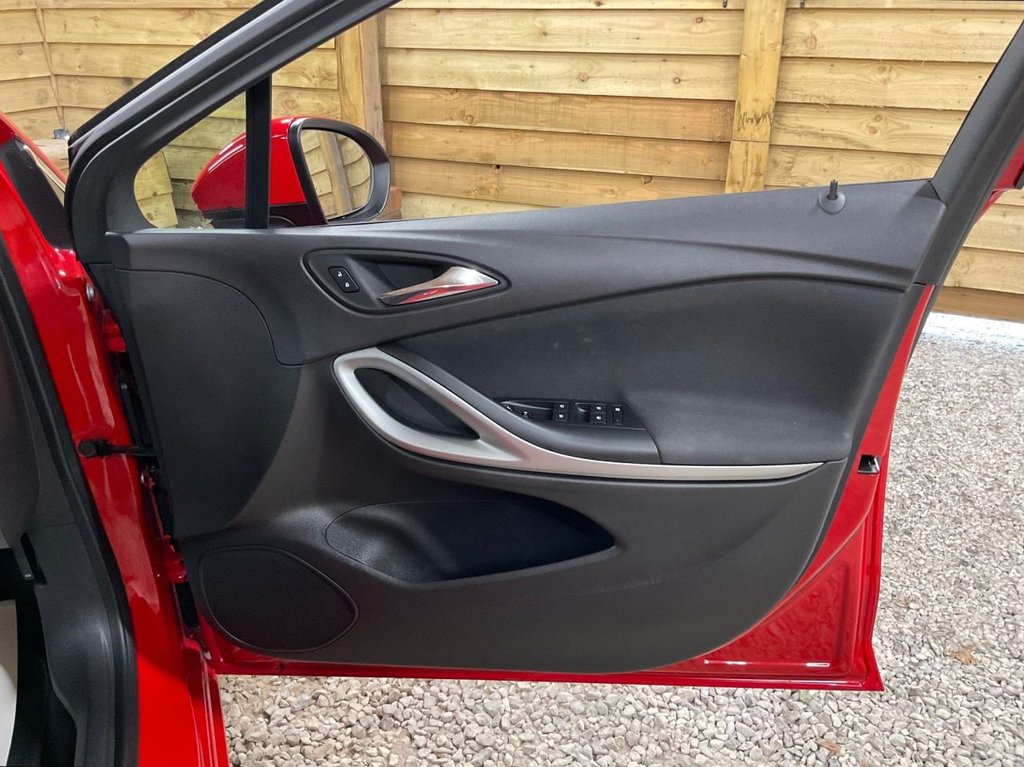 Used Vauxhall Astra 2018 for sale - 75727219: Photo 10