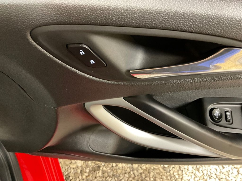 Used Vauxhall Astra 2018 for sale - 75727219: Photo 12