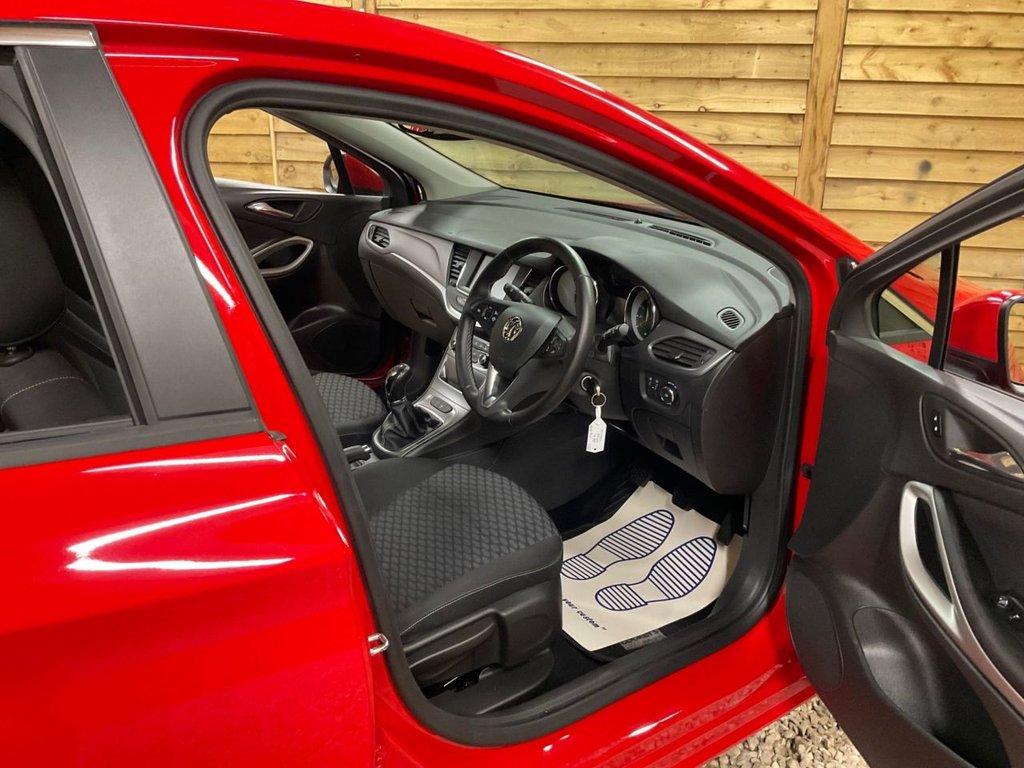 Used Vauxhall Astra 2018 for sale - 75727219: Photo 13