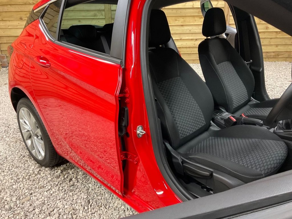 Used Vauxhall Astra 2018 for sale - 75727219: Photo 15