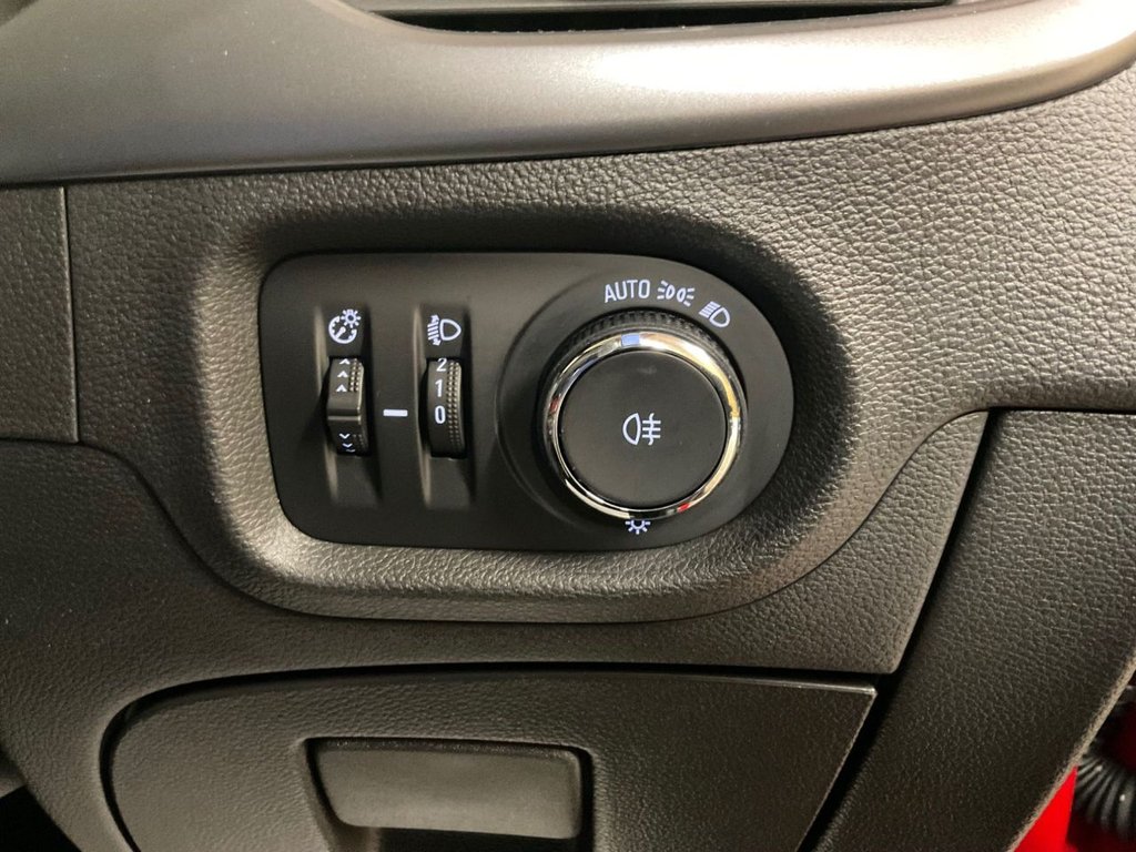 Used Vauxhall Astra 2018 for sale - 75727219: Photo 34