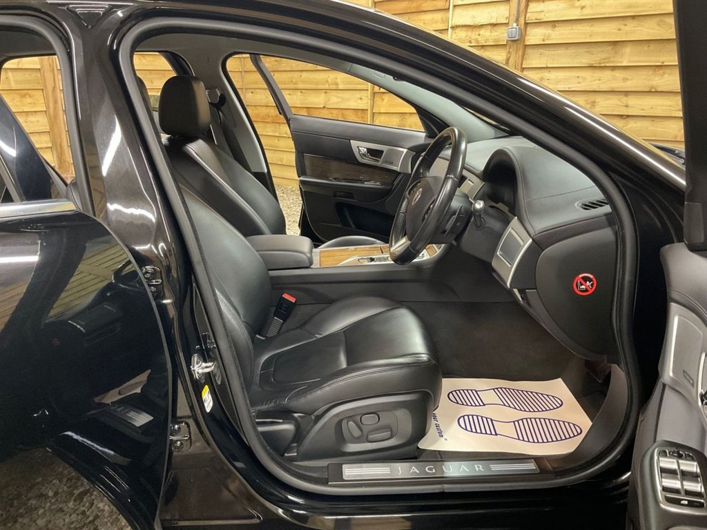 Used Jaguar XF 2013 for sale - 77655167: Photo 14