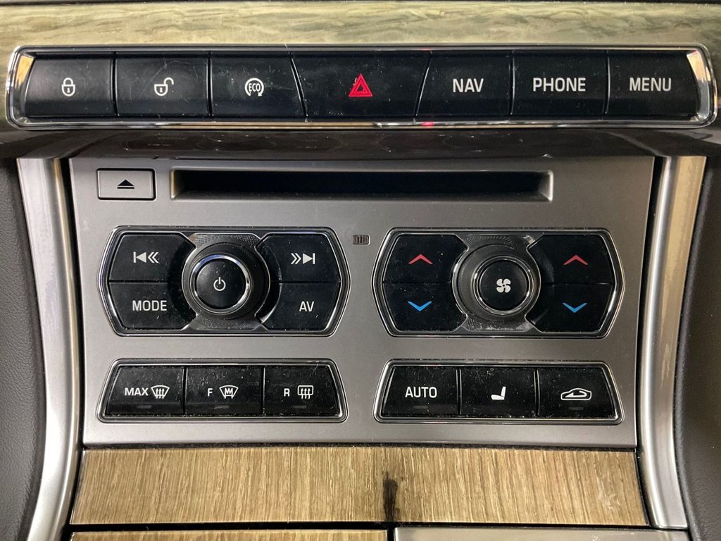 Used Jaguar XF 2013 for sale - 77655167: Photo 43