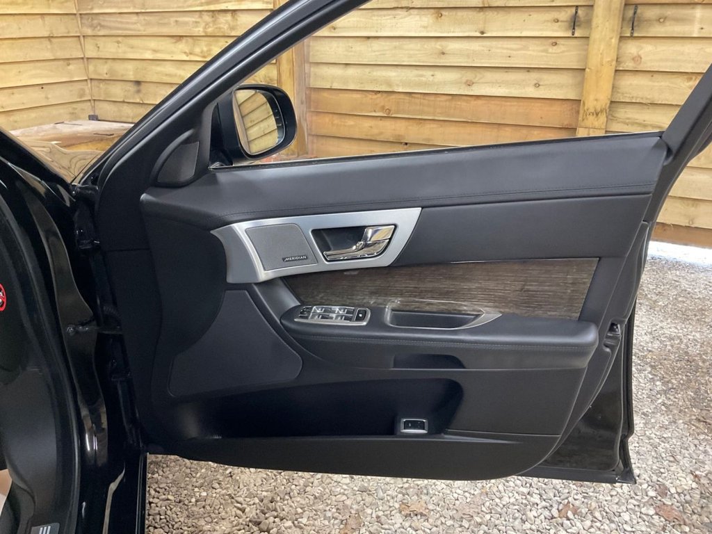 Used Jaguar XF 2013 for sale - 77655167: Photo 9