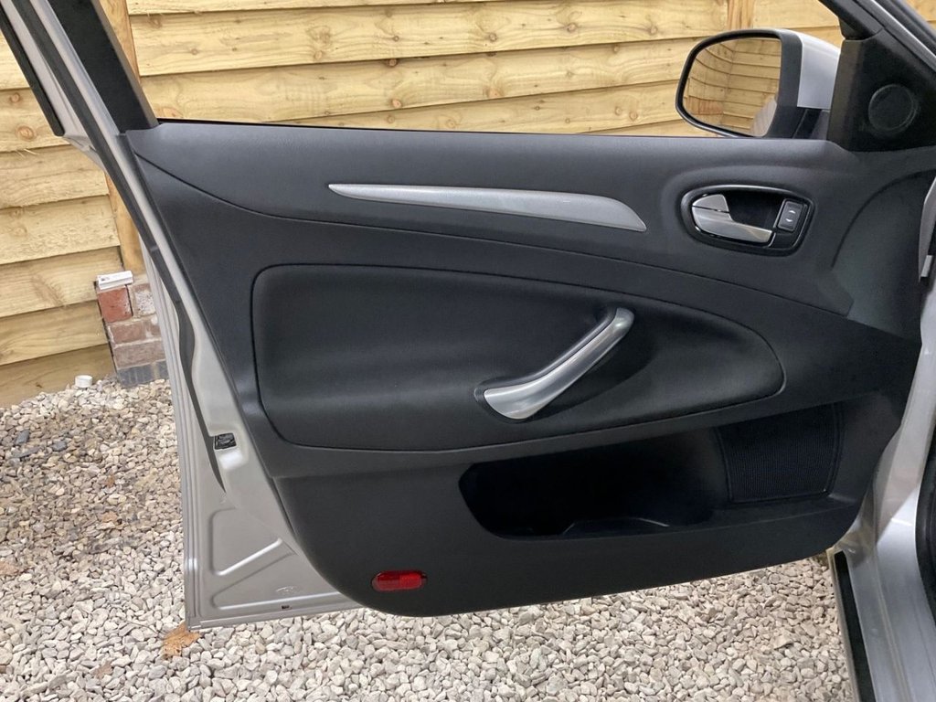 Used Ford Mondeo 2008 for sale - 76406267: Photo 19