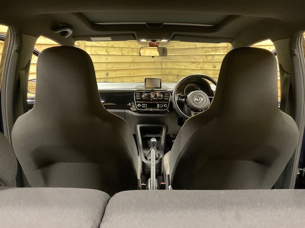 Used Volkswagen up! 2015 for sale - 75602533: Photo 23
