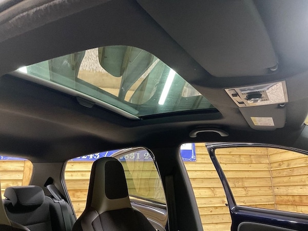 Used Volkswagen up! 2015 for sale - 75602533: Photo 28