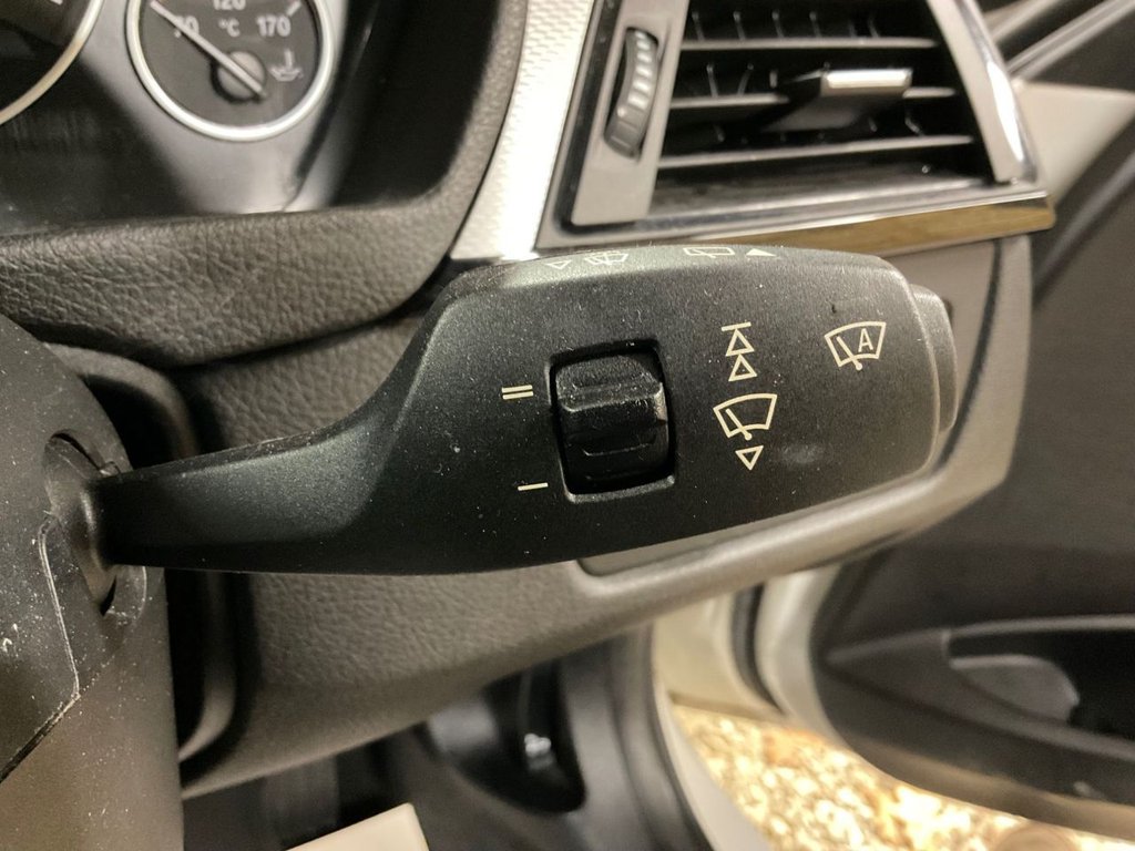 Used BMW 3 Series 2015 for sale - 77153671: Photo 27