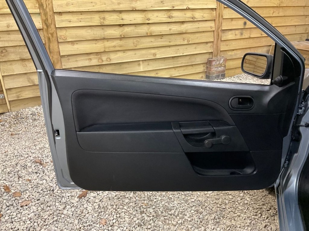 Used Ford Fiesta 2006 for sale - 77161525: Photo 19