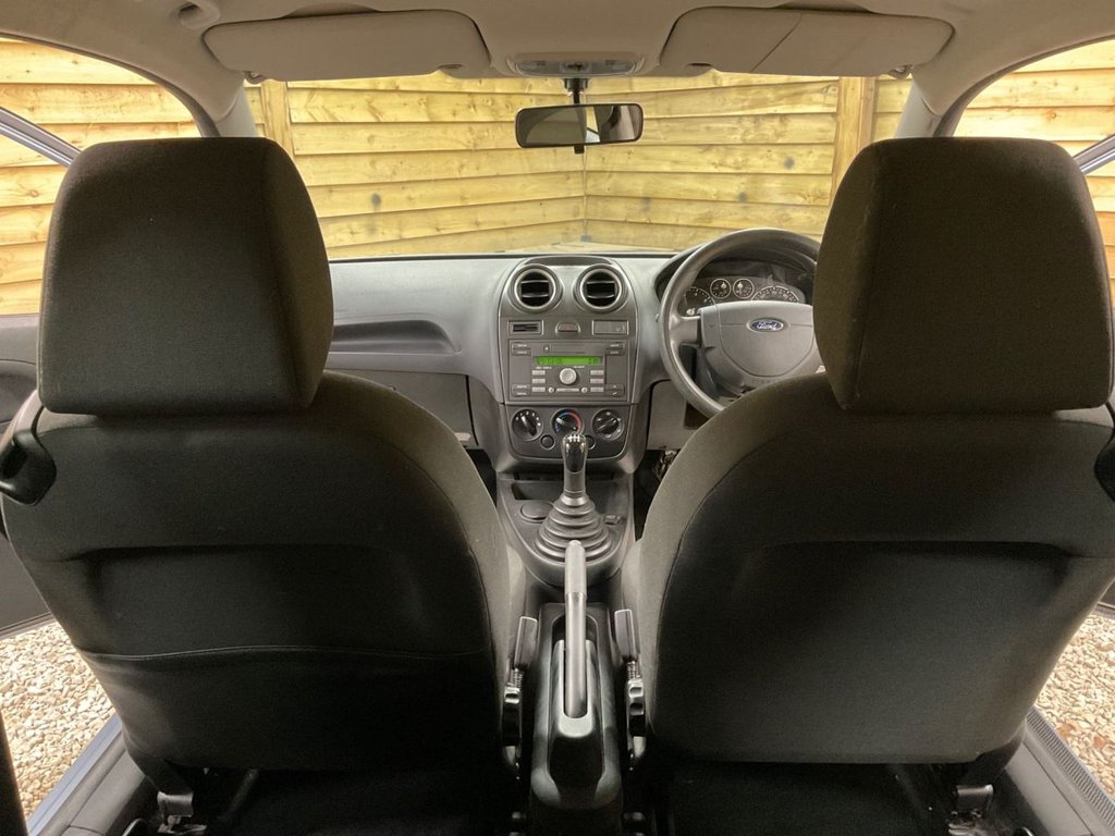 Used Ford Fiesta 2006 for sale - 77161525: Photo 24