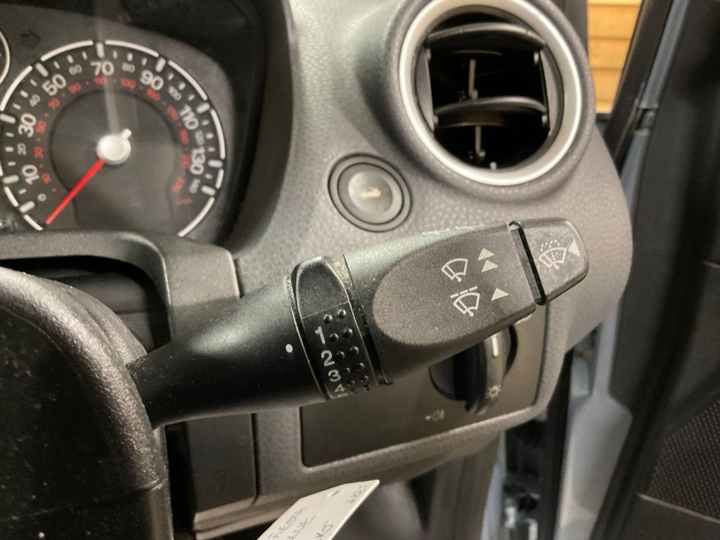 Used Ford Fiesta 2006 for sale - 77161525: Photo 29