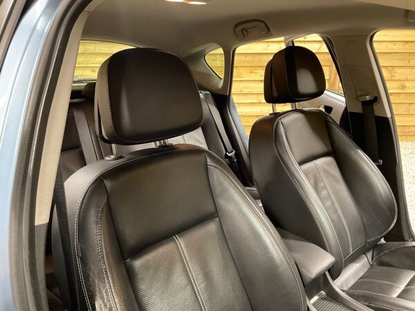 Used Vauxhall Astra 2010 for sale - 76236000: Photo 14