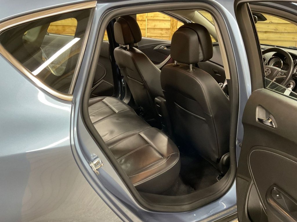 Used Vauxhall Astra 2010 for sale - 76236000: Photo 16