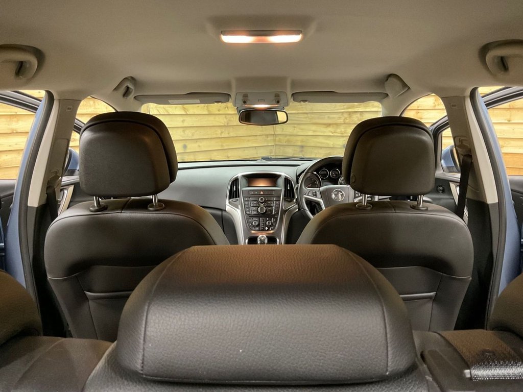 Used Vauxhall Astra 2010 for sale - 76236000: Photo 23