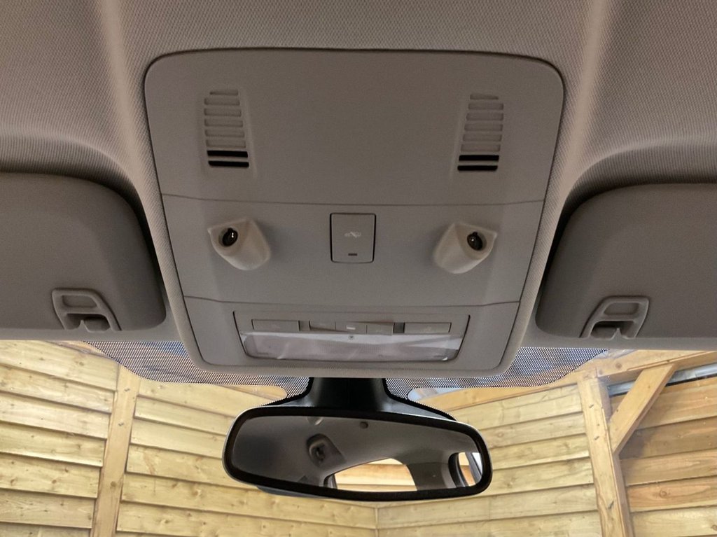 Used Vauxhall Astra 2010 for sale - 76236000: Photo 26