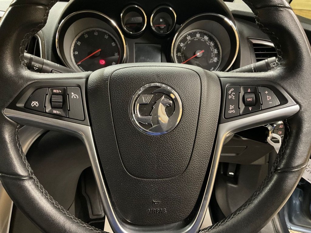 Used Vauxhall Astra 2010 for sale - 76236000: Photo 28