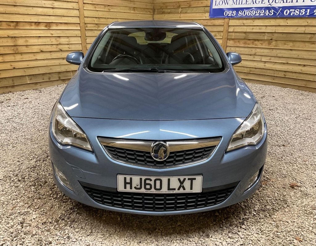 Used Vauxhall Astra 2010 for sale - 76236000: Photo 3