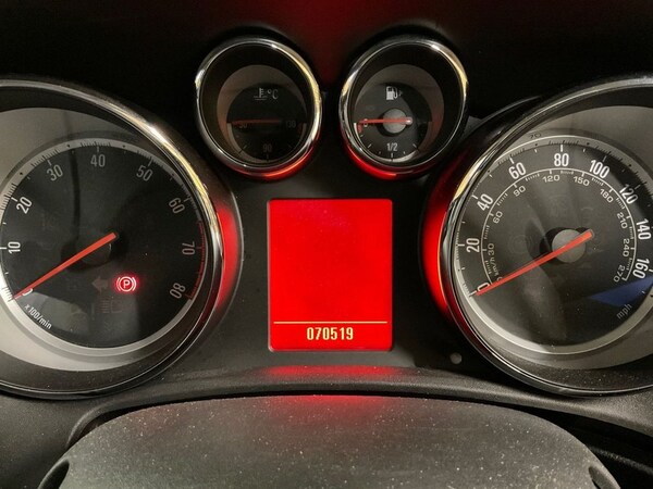 Used Vauxhall Astra 2010 for sale - 76236000: Photo 30