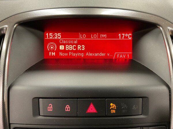 Used Vauxhall Astra 2010 for sale - 76236000: Photo 32