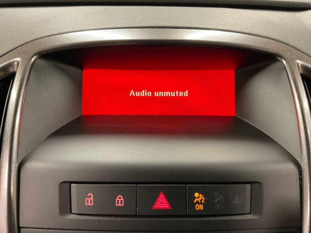 Used Vauxhall Astra 2010 for sale - 76236000: Photo 35