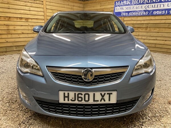 Used Vauxhall Astra 2010 for sale - 76236000: Photo 44