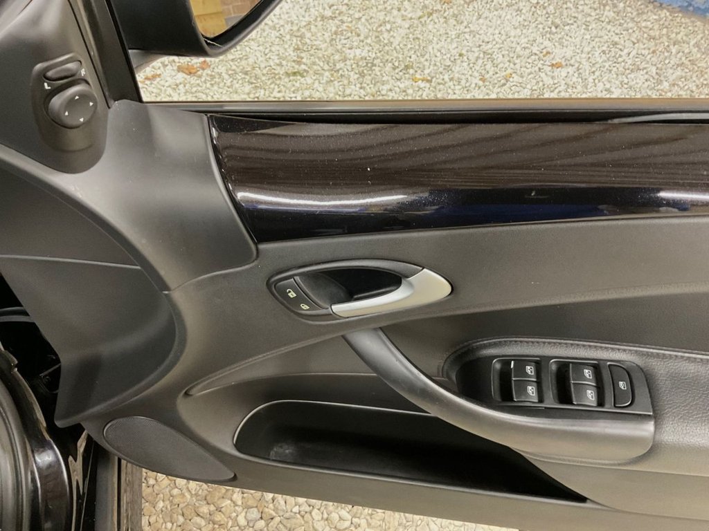 Used Saab 9-3 2010 for sale - 76367496: Photo 11