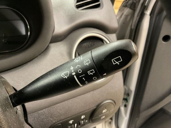 Used Hyundai i10 2012 for sale - 75286603: Photo 28