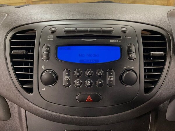 Used Hyundai i10 2012 for sale - 75286603: Photo 33