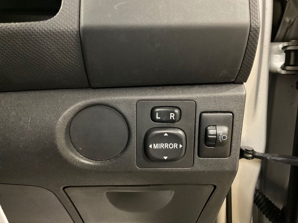 Used Toyota Yaris 2007 for sale - 77161483: Photo 31