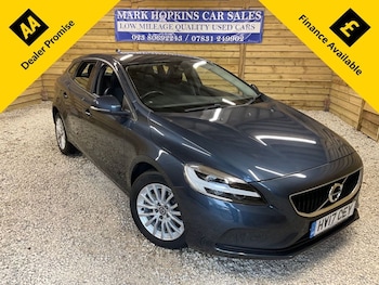 Used Volvo V40 2017 for sale - 78181257: Photo
