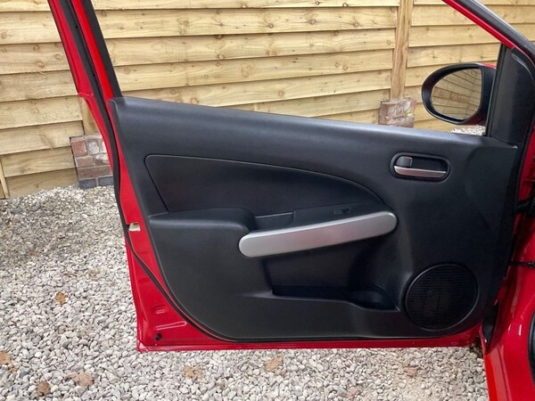Used Mazda Mazda2 2013 for sale - 74756833: Photo 19
