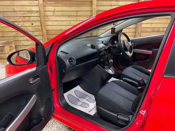 Used Mazda Mazda2 2013 for sale - 74756833: Photo 21