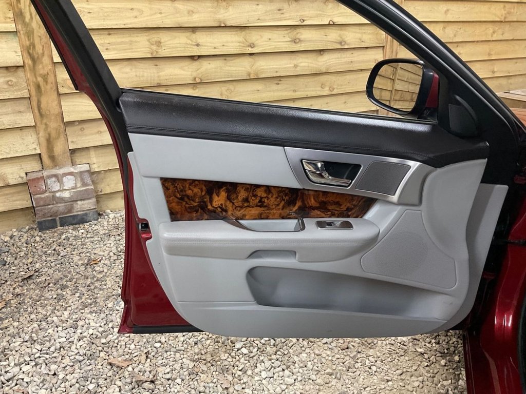 Used Jaguar XF 2014 for sale - 77655391: Photo 18