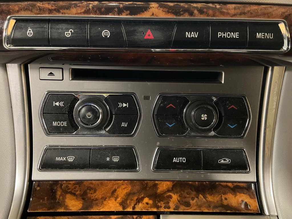 Used Jaguar XF 2014 for sale - 77655391: Photo 43