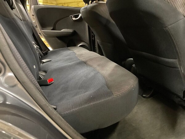 Used Honda Jazz 2013 for sale - 74884493: Photo 14