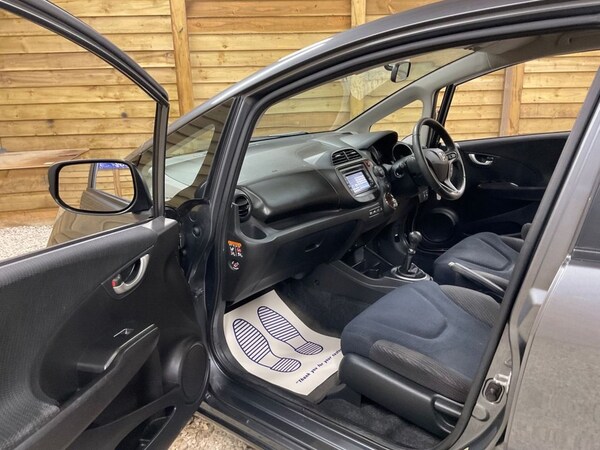 Used Honda Jazz 2013 for sale - 74884493: Photo 16