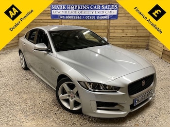 Used Jaguar XE 2016 for sale - 79538814: Photo